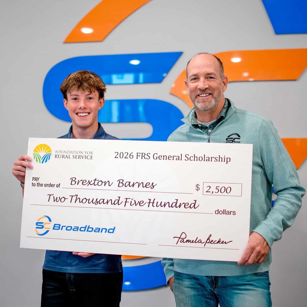 2025 FRS, SC Broadband Scholarship Picture with scb logo cropped